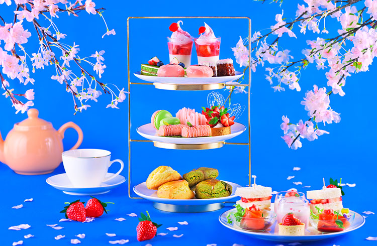 苺とさくらのラグジュアリーアフタヌーンティー