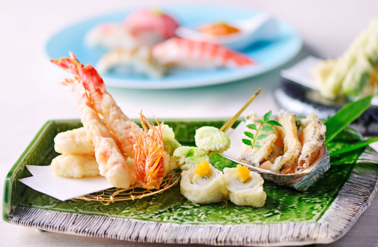 長崎の初夏の恵みを、天ぷらと寿司で繊細に仕立てた会席「橘 -TACHIBANA-」