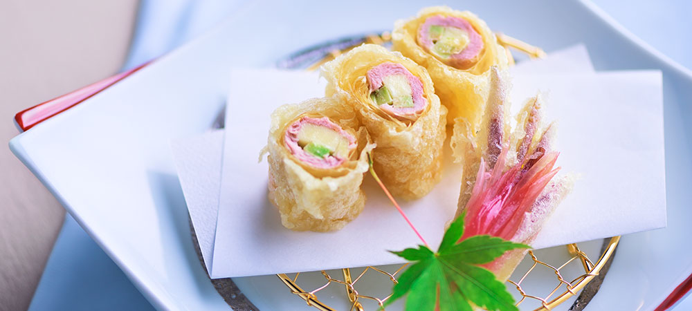 長崎の夏の恵みを、天ぷらと寿司で涼やかに仕立てた会席 「橘 -TACHIBANA-」